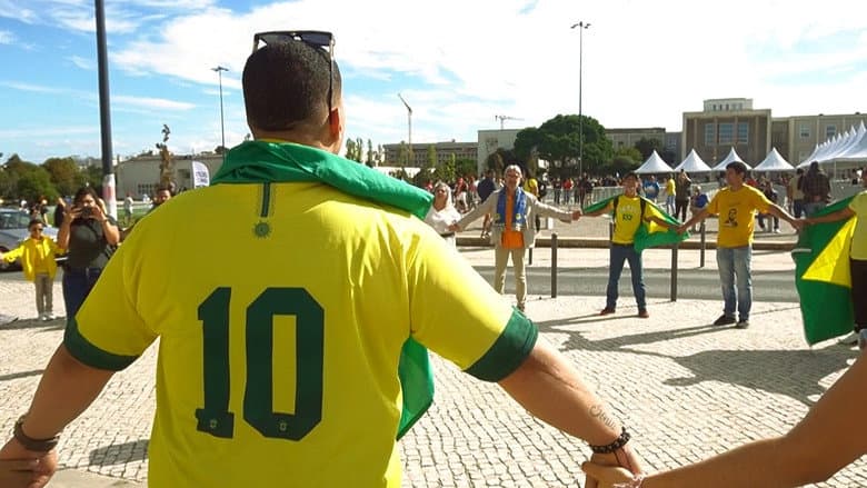 Dentro, fora do Brasil